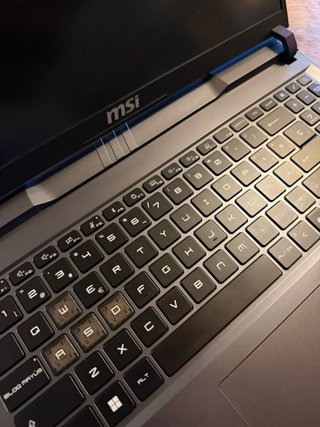 MSI Vector 16 HX i9 + RTX 4080 | 32GB | 240Hz
