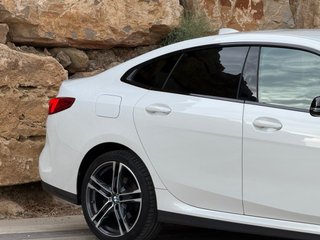 BMW Serie 2 2021 218i M-Sport Manual Alpine White