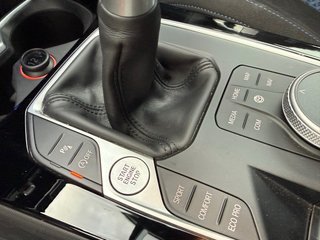BMW Serie 2 2021 218i M-Sport Manual Alpine White