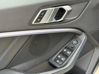 BMW Serie 2 2021 218i M-Sport Manual Alpine White
