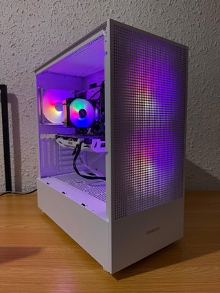 PC Gaming Blanco con RGB