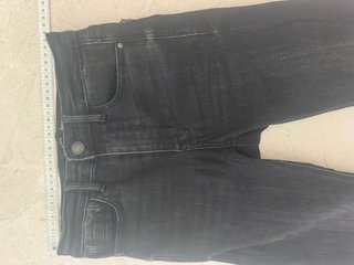 Pantalón vaquero slim negro Stradivarius