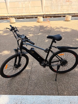Bicicleta Eléctrica Negra