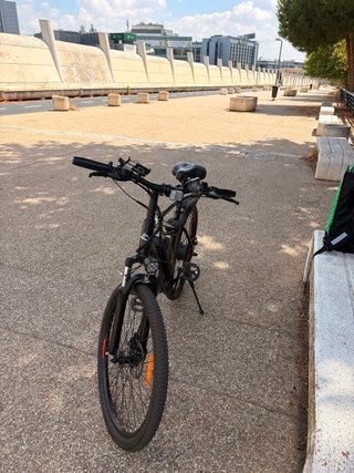 Bicicleta Eléctrica Negra