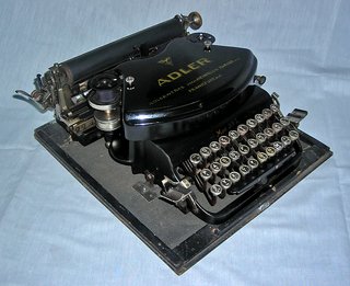 Máquina de escribir Adler Modelo 7