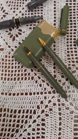 Penne vintage con astuccio
