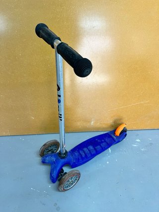 Patinete infantil Micro 3 ruedas azul