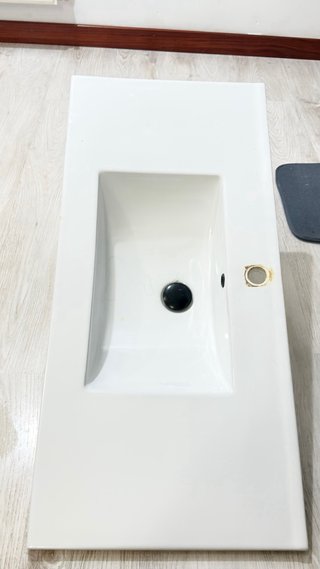 Lavabo de porcelana blanco 100 metros