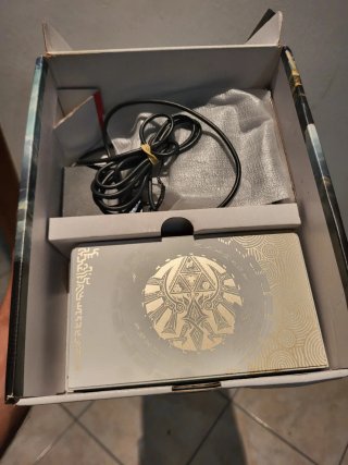 Nintendo Switch OLED Edizione Zelda