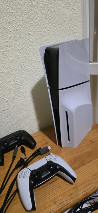 Consola PS5 Slim 1TB + 2 Mandos + Cuenta