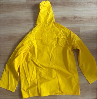Mochila Glovo + chubasquero