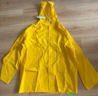Mochila Glovo + chubasquero