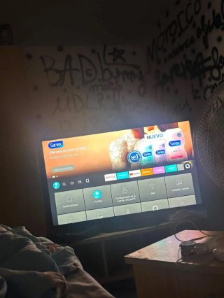 Televisor Negro