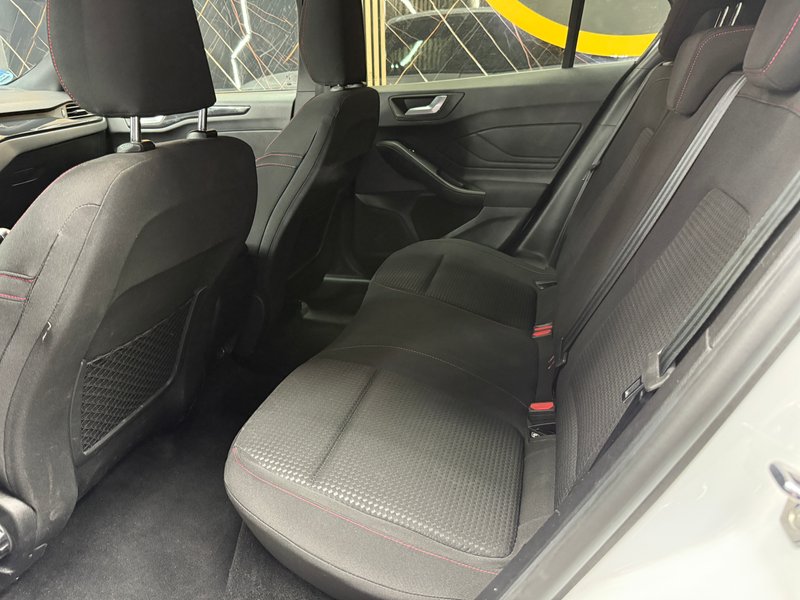 Ford Focus 1.0 Ecoboost ST-Line 2022, foto 20