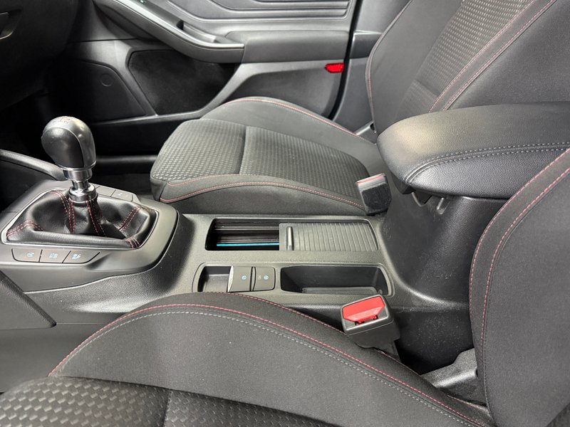 Ford Focus 1.0 Ecoboost ST-Line 2022, foto 21