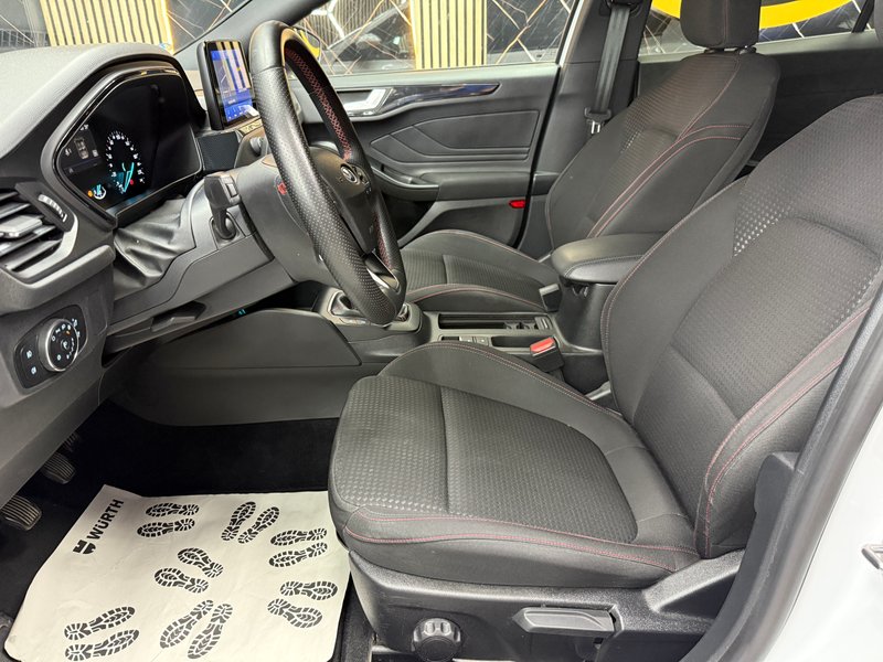 Ford Focus 1.0 Ecoboost ST-Line 2022, foto 22