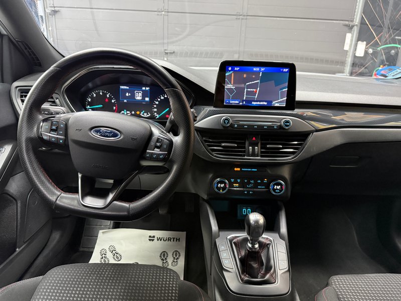Ford Focus 1.0 Ecoboost ST-Line 2022, foto 27