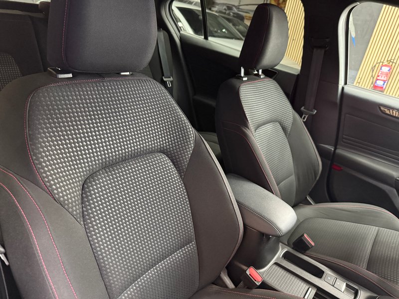 Ford Focus 1.0 Ecoboost ST-Line 2022, foto 30