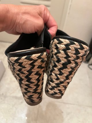 Sandalias de cuña, tiras color negro