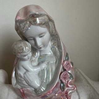 Figura Virgen María y Niño Jesús Porcelana de BV