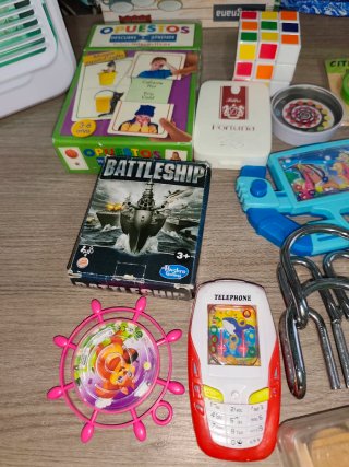 Lote de juegos pasatiempo para todas edades