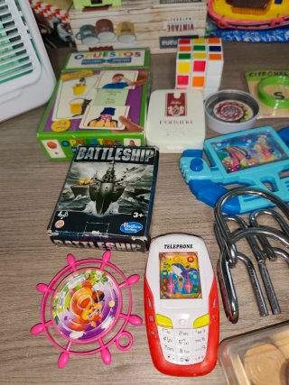 Lote de juegos pasatiempo para todas edades