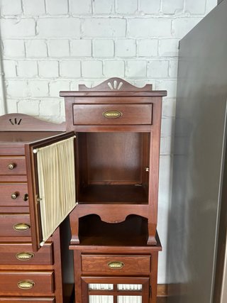 Cómoda y Mesita Noche Estilo Antiguo
