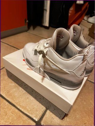 Air Jordan 4 Talla 40 Blancas Rojas