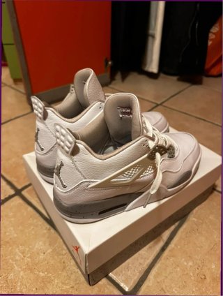 Air Jordan 4 Talla 40 Blancas Rojas