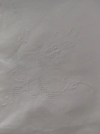 Lenzuolo lino con 2 federe ricamate a mano
