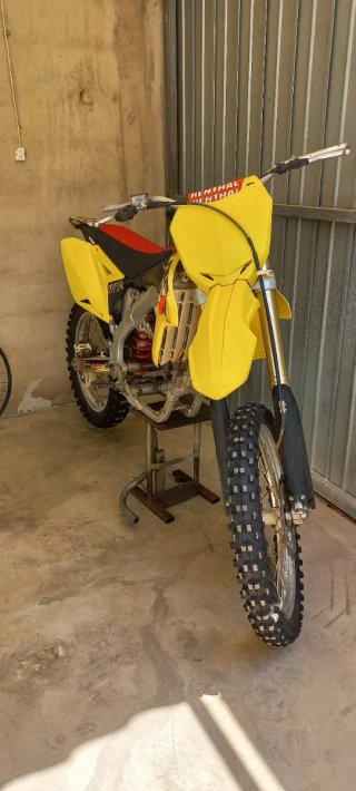 Suzuki RMZ 450 2016 (sin motor/escape)