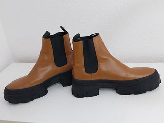 Botines Chelsea Zara track talla 40 - Marrón camel