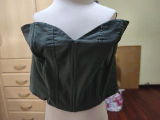 Top Zara verde oliva
