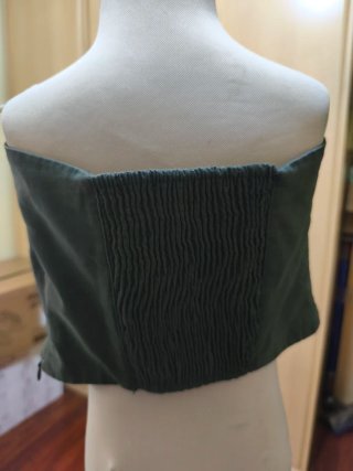 Top Zara verde oliva