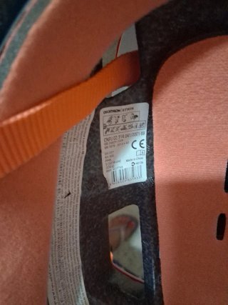 Casco de bicicleta salmón talla S decatlon
