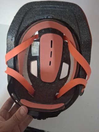 Casco de bicicleta salmón talla S decatlon