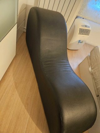 Diván Tantra Negro