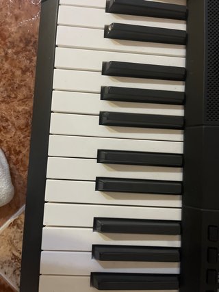 Piano 61 Teclas Usado y precio negociable