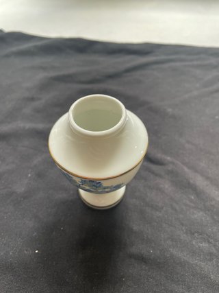 Cenicero de porcelana con paisaje