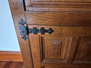 Mueble Castellano madera roble Metal