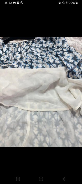 Abito Zara con balze e stampa