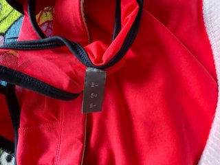 Top deportivo Puma rojo