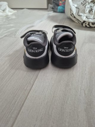 Tenis Adidas Rey León Talla 20