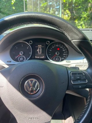 Volkswagen Passat CC 2011