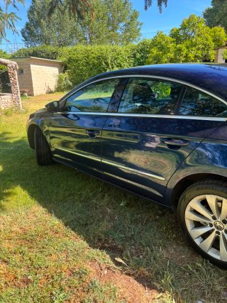 Volkswagen Passat CC 2011