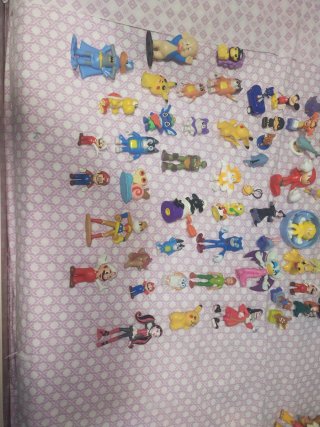 Muñecos Disney y más
