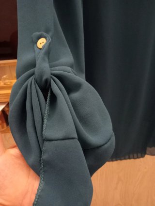 Blusa plissettata  color verde azzurro