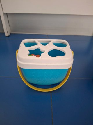 Cubo clasificador de formas infantil