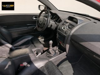 Renault Mégane RENAULT F1 TEAM 2.0T 225CV