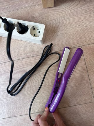 Plancha pelo morada compacta